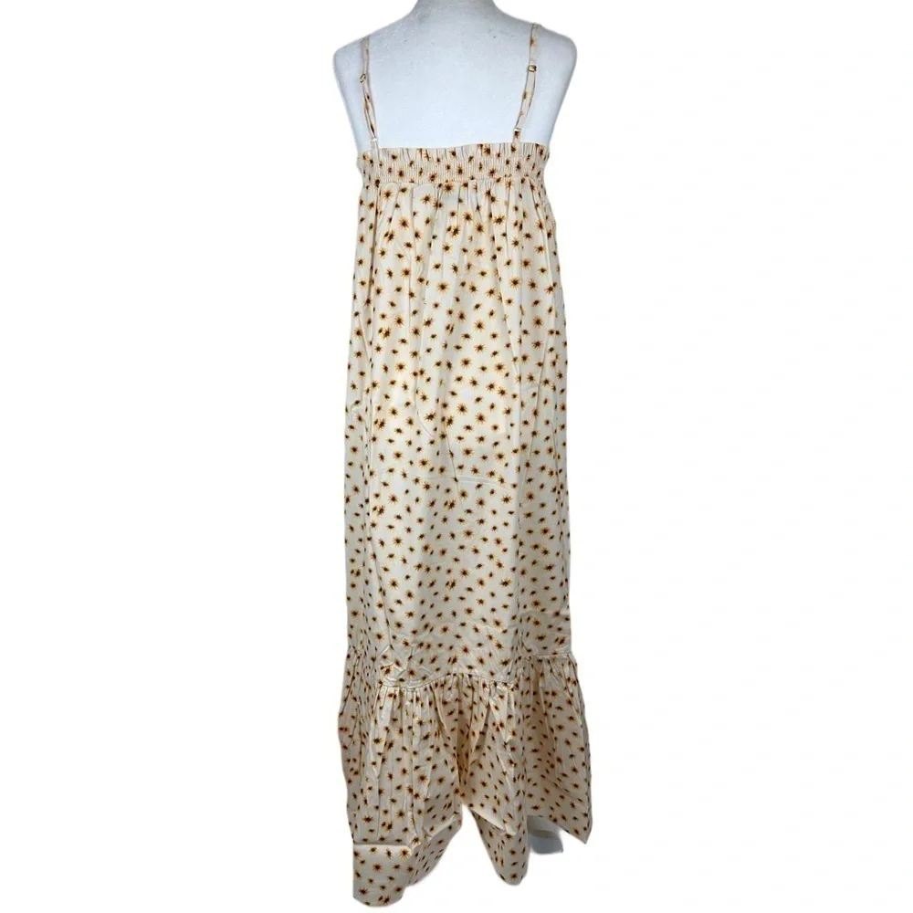 NWT Revolve WeWoreWhat Smocked Ditsy Daisy Maxi Dress Size Small - Picture 4 of 6